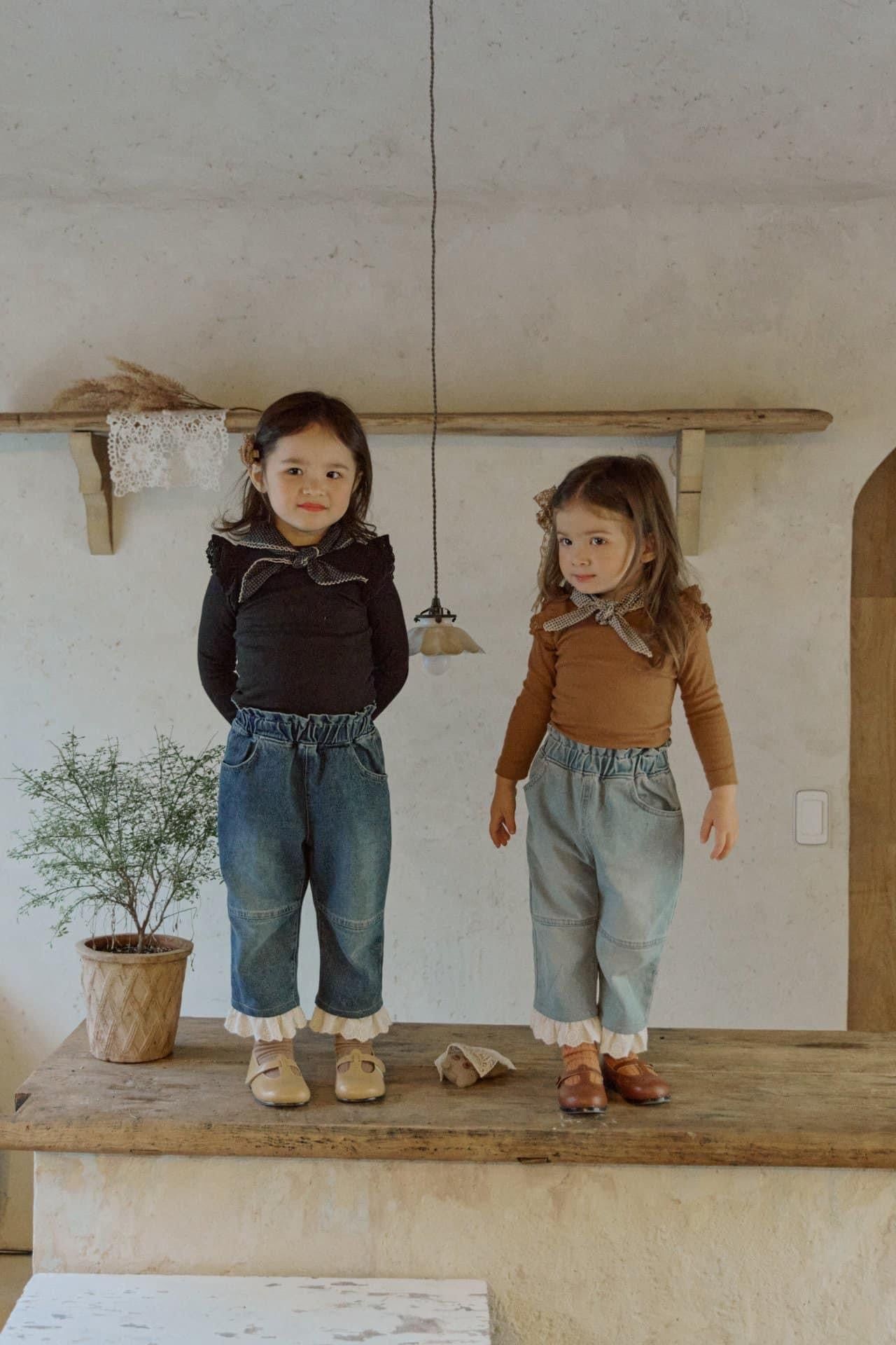 FL Quần Lumi Denim gấu ren