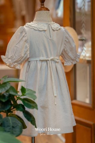 AR Váy Agnes linen cổ viền ren 2 tầng