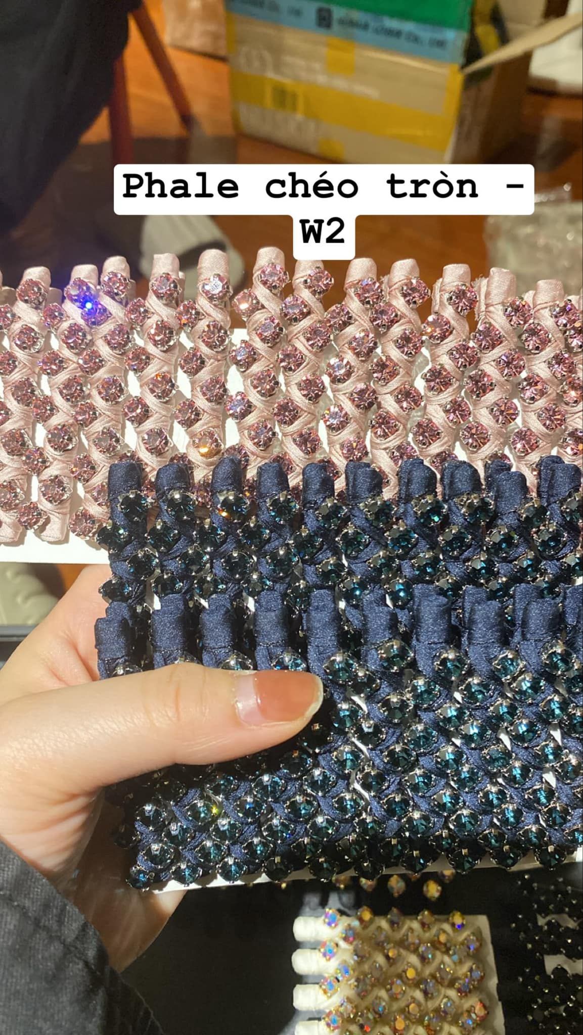 AM - W2 Kẹp pha le chéo