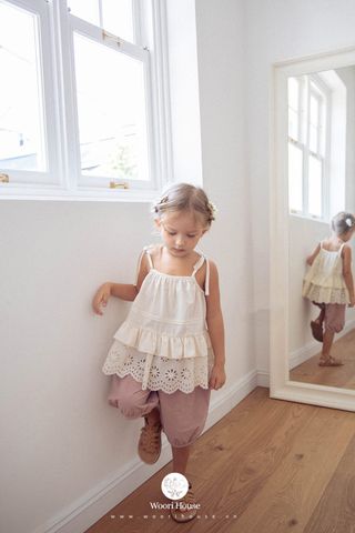 NN - Áo Flower 2 dây gấu thêu ren