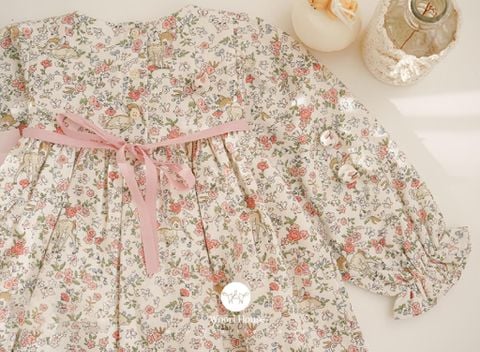 AR Váy Bambi cổ nơ hồng