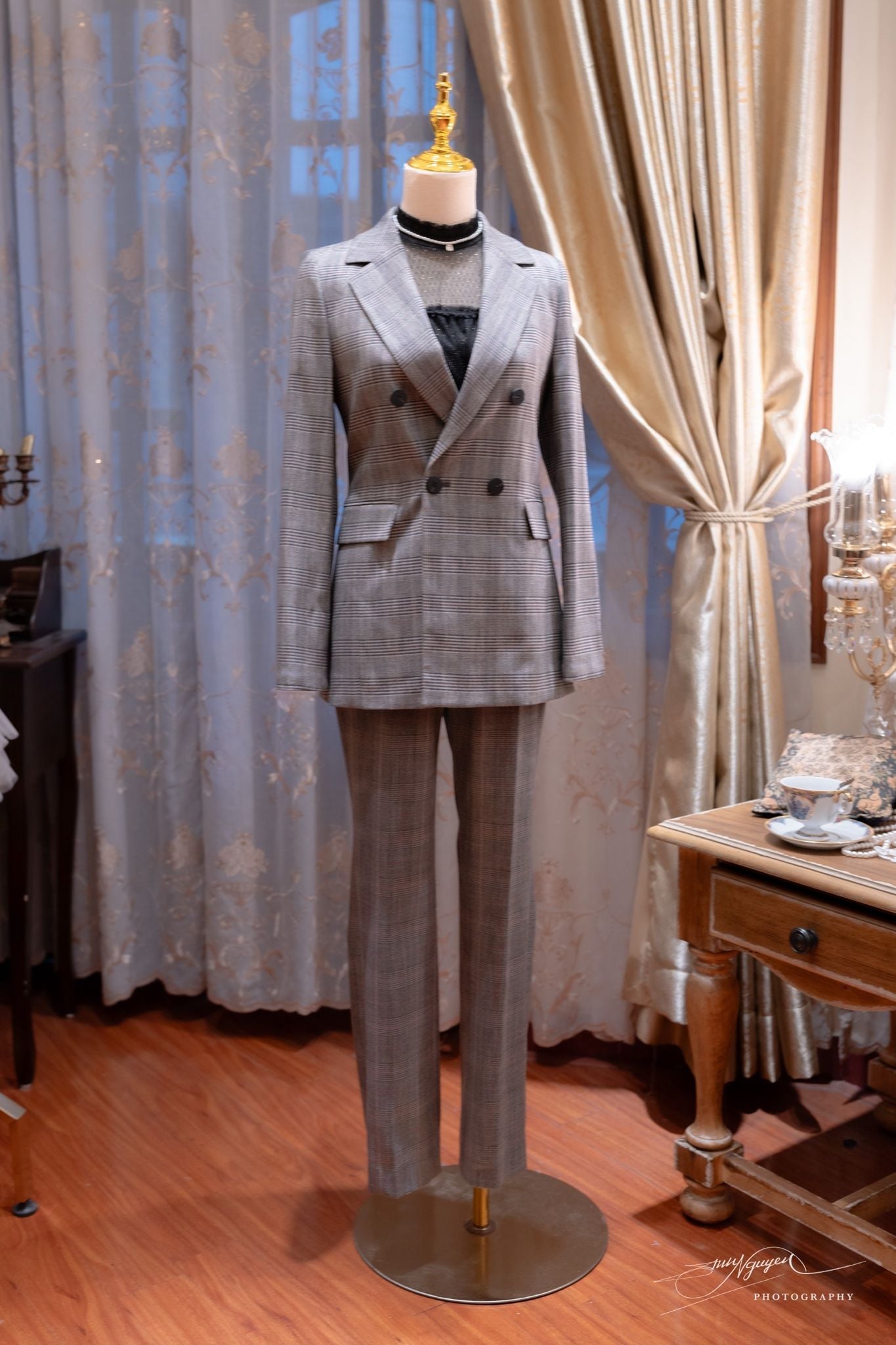 MOM - AB Áo blazer kẻ Delwyn