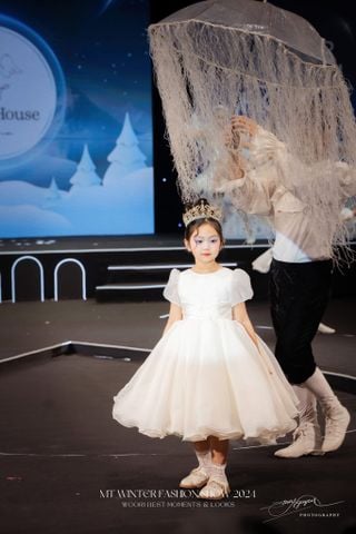 Premium - Váy Bambalina organza tay bồng đính ngọc eo kèm nơ
