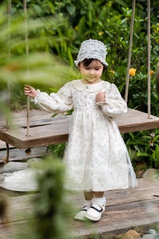 AR Váy Bianca Bloom phủ voan