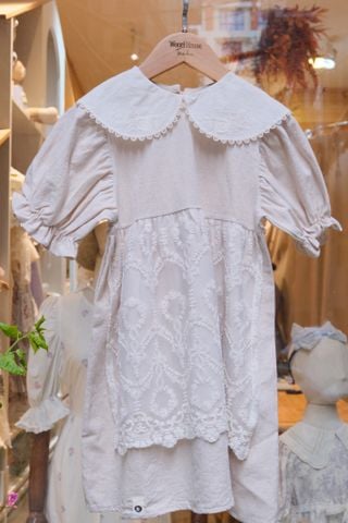 Váy Romantic phối yếm ren hữu cơ
