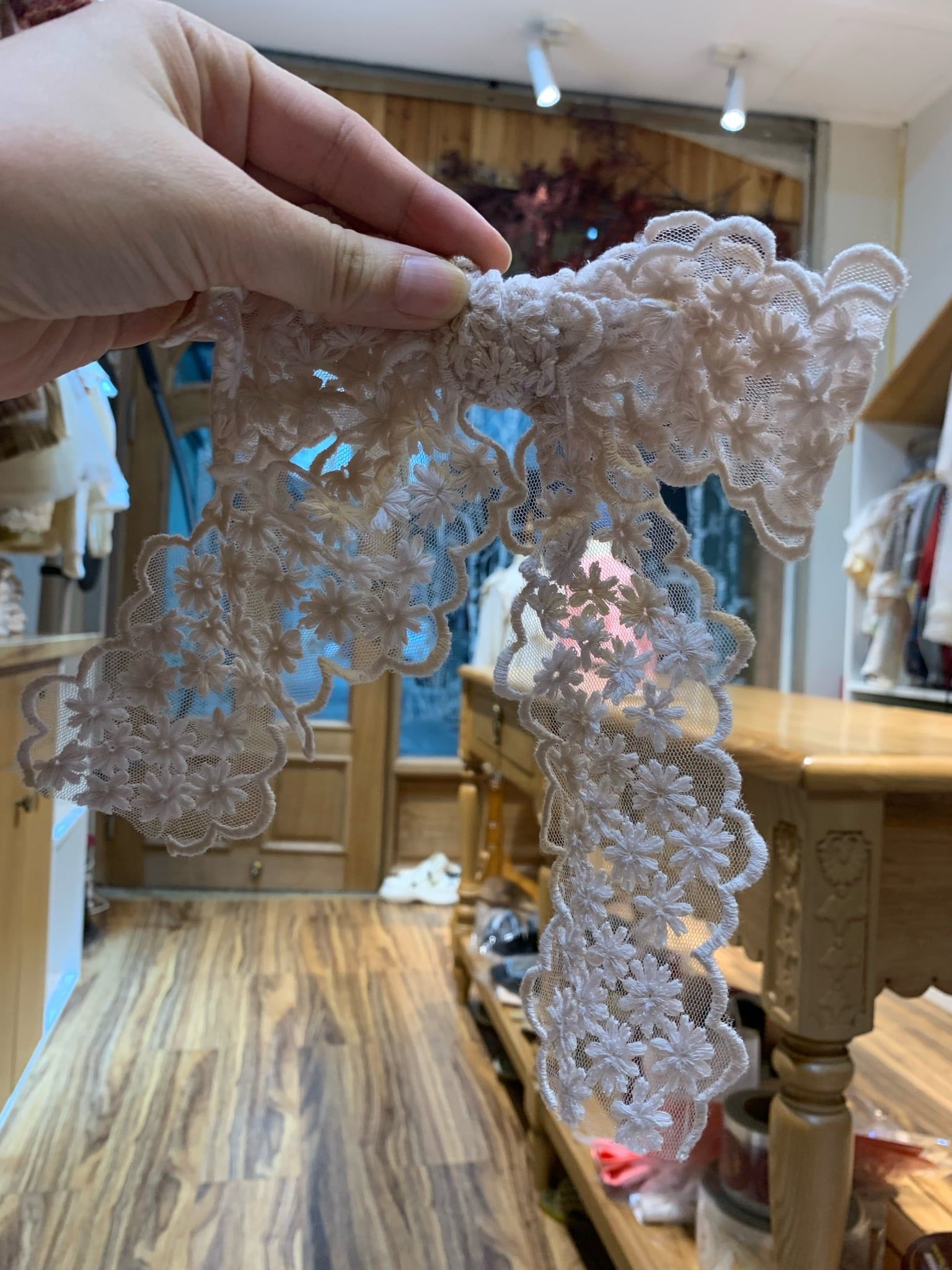 FL Cặp nơ ren lớn Grace