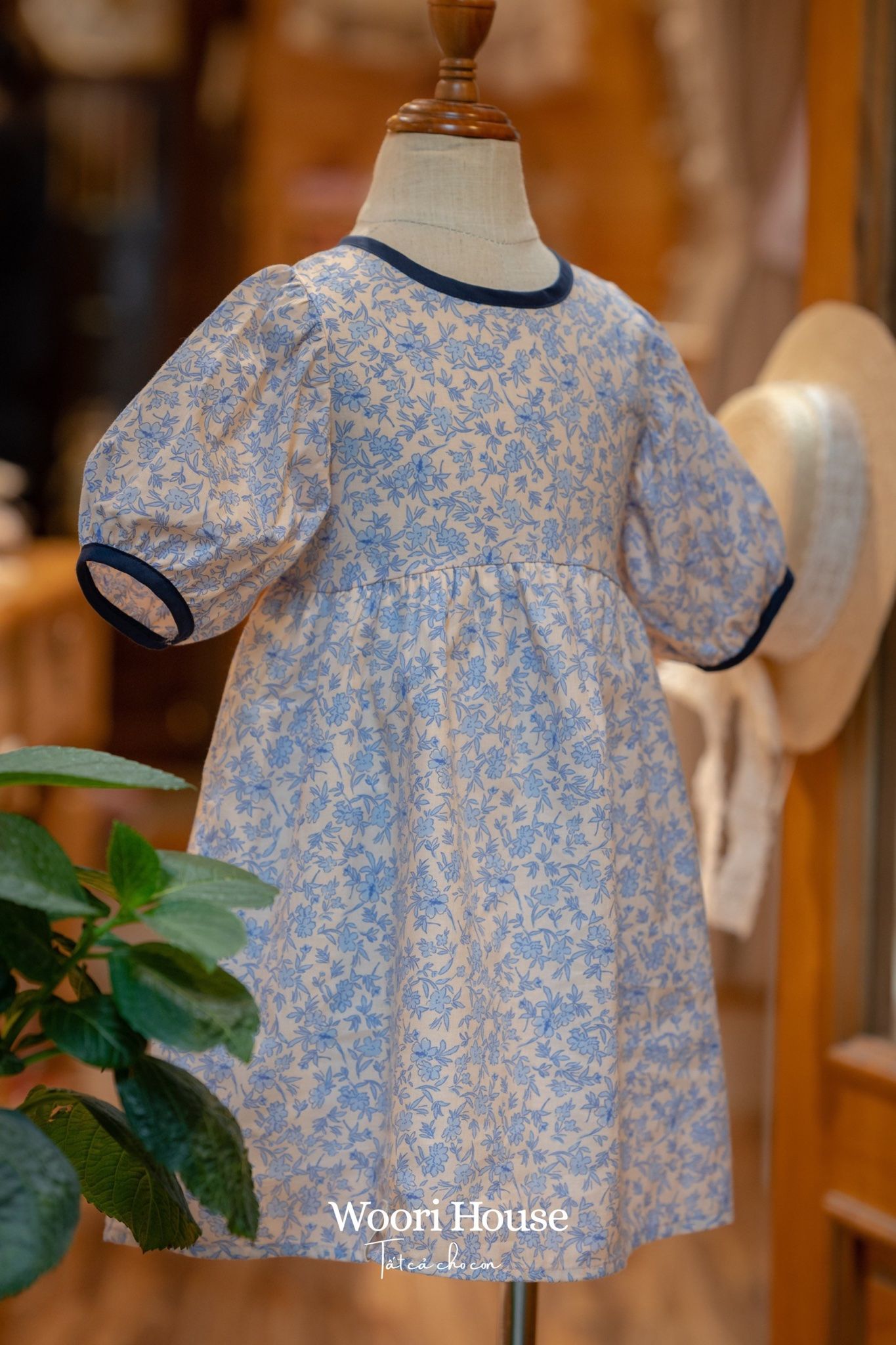 AR Váy Forget me not hoa nhí xanh( viền navy)