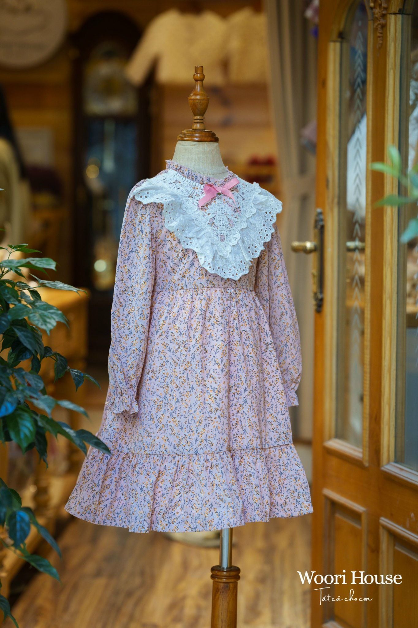 Kids - Petit Váy Pretty hoa nhí ren ngực V