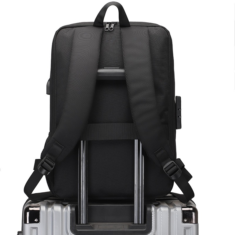 Mochila Impermeable Moto Rígida con USB: La compañera perfecta para tus aventuras - Mochila Impermeable Moto Rigida Con USB