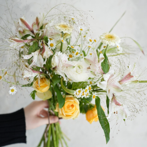  Sunshine Bloom Bouquet 