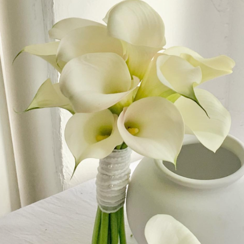  Bó Hoa Cưới Calla Trắng Thanh Lịch 