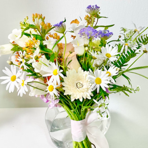  Daisy Garden Bouquet 