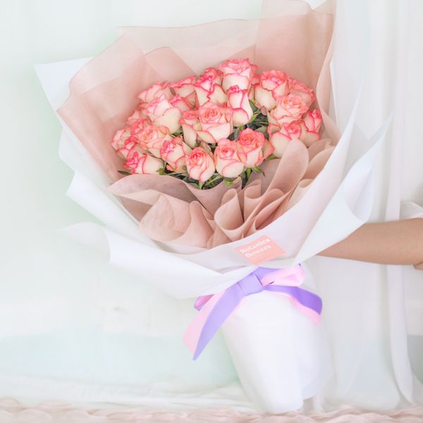  Pink Roses Bouquet 