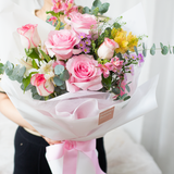  Elegance Pink Roses Bouquet - M 
