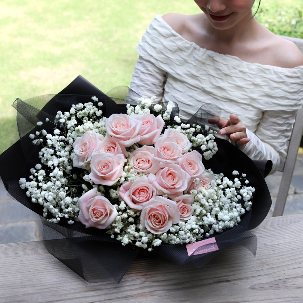  Pink Elegance 
