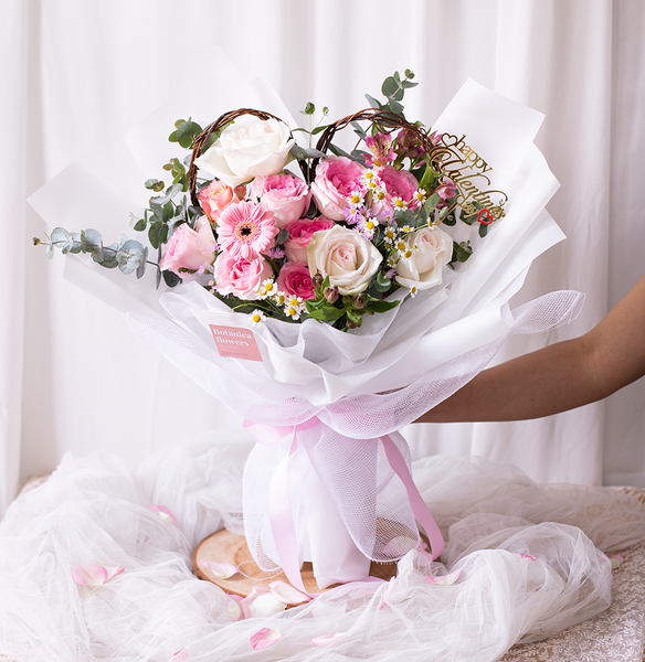  Heart Shape Bouquet 