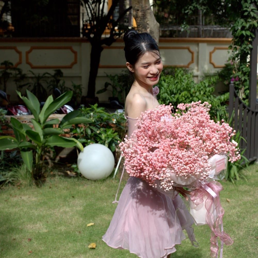  Romantic Mood Baby’s Breath Bouquet 