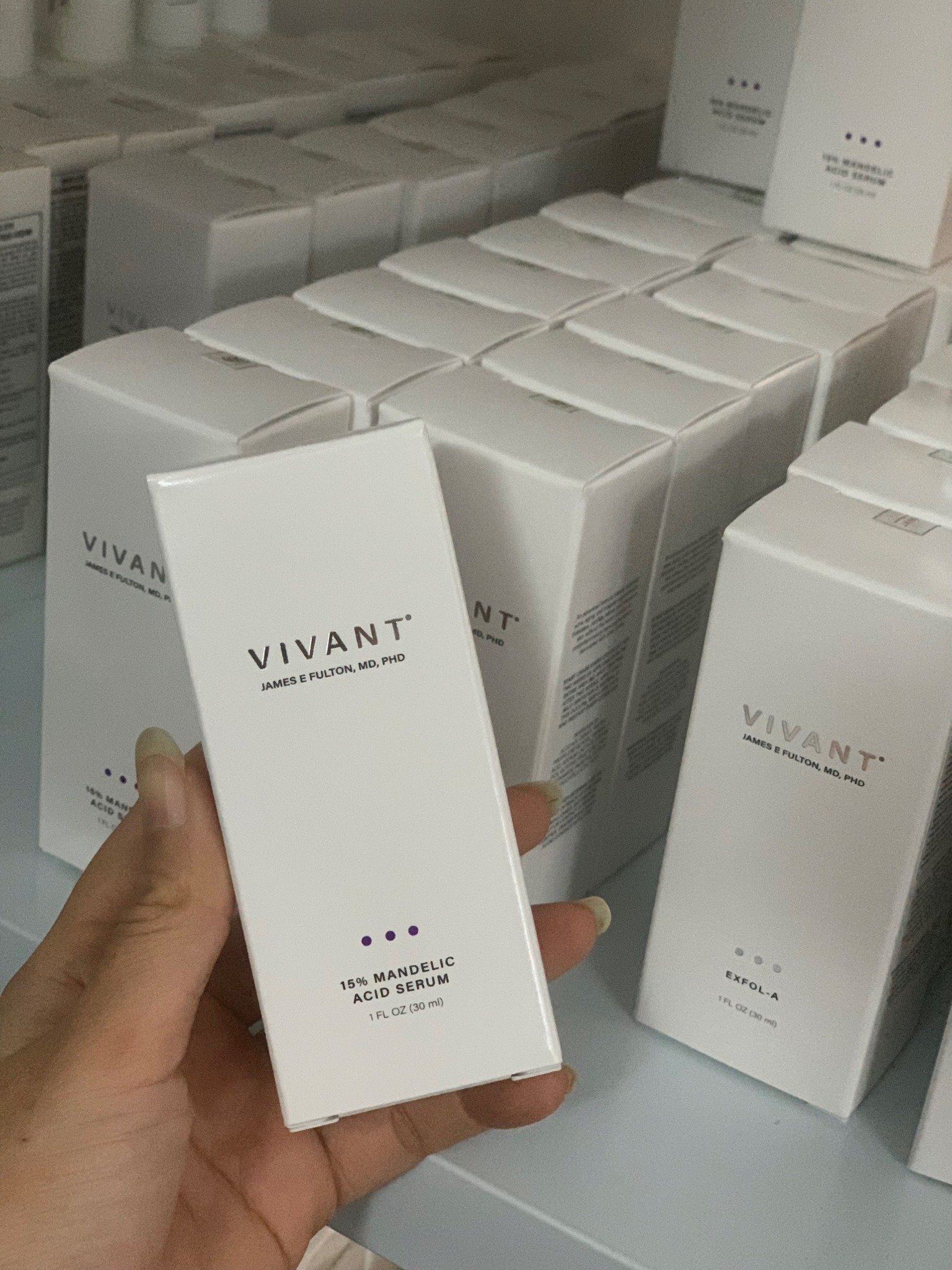 Vivant Skincare 15% Mandelic Acid 3-In1 Serum (Level II) 30ml - Serum giảm mụn trứng cá, lão hóa và sắc tố không đều