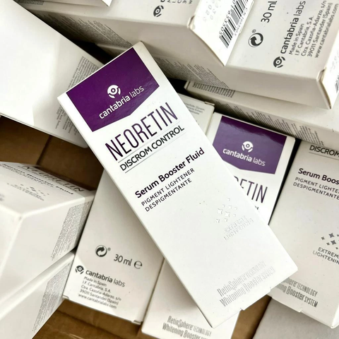 Tinh chất NeoRetin Discrom Control Serum Booster Fluid giúp tái tạo và làm sáng da 30ml