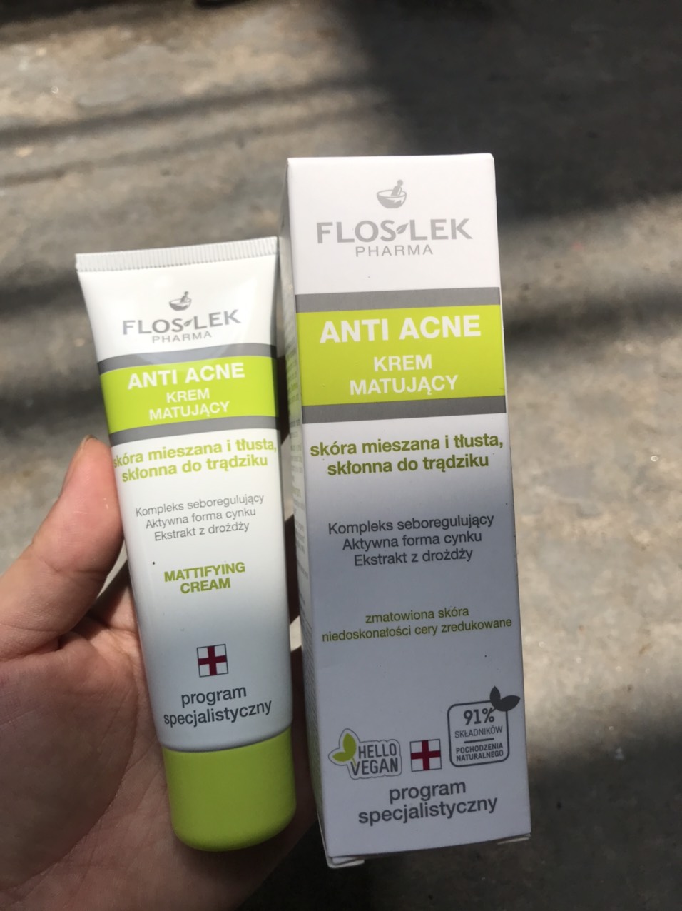 Floslek Anti Acne Mattifying Cream - Kem kiểm soát dầu