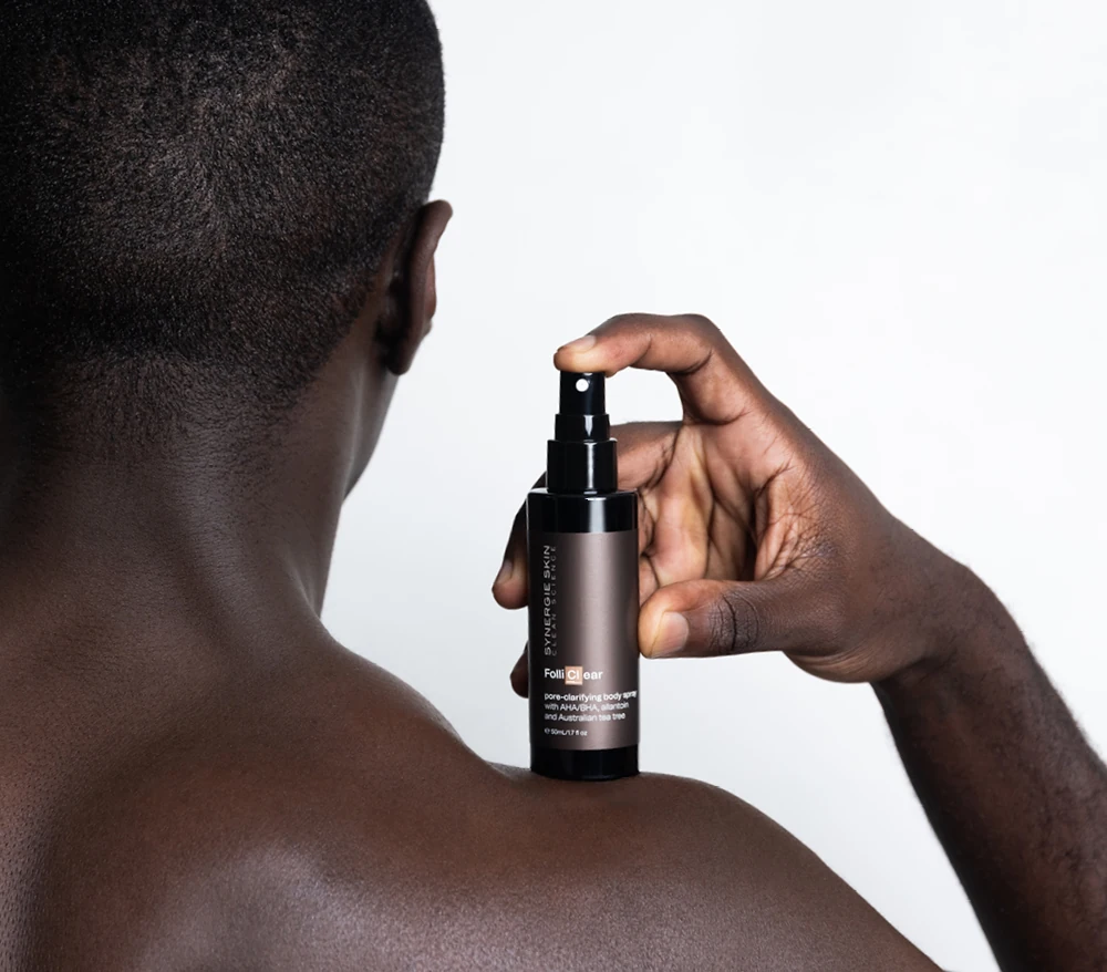 Synergie Skin FolliClear – Xịt body trị mụn lưng, dày sừng chứa 17% AHA/BHA 50ml