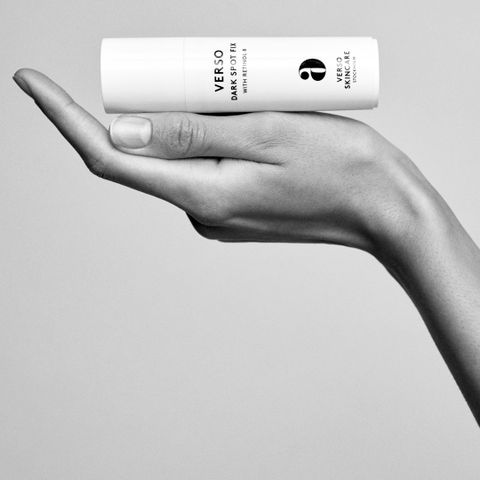 Verso Dark Spot Fix – Kem Giảm Thâm Nám, Làm Mờ Đốm Nâu, Sáng Đều Màu Da Với Retinol 8 15ml