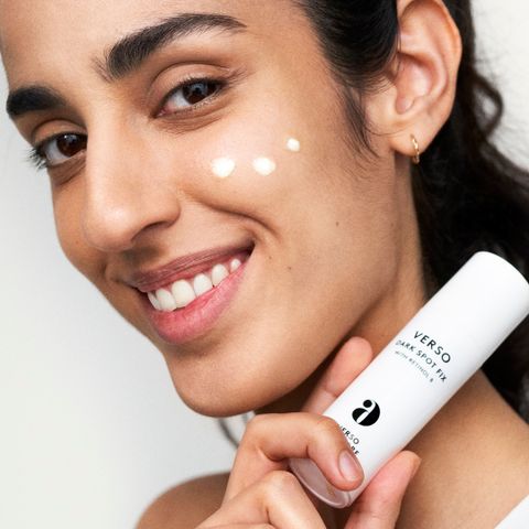 Verso Dark Spot Fix – Kem Giảm Thâm Nám, Làm Mờ Đốm Nâu, Sáng Đều Màu Da Với Retinol 8 15ml