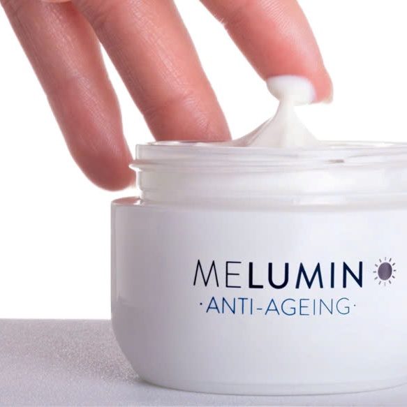 Dermedic Melumin - Kem Ngày - Đêm Dưỡng Trắng, Cải Thiện Sạm Nám, Da Không Đều Màu 55g