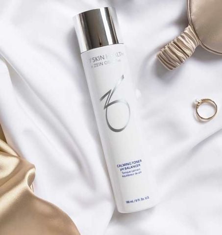 ZO SKIN HEALTH CALMING SKIN TONER - Nước hoa hồng cho da khô, da nhạy cảm