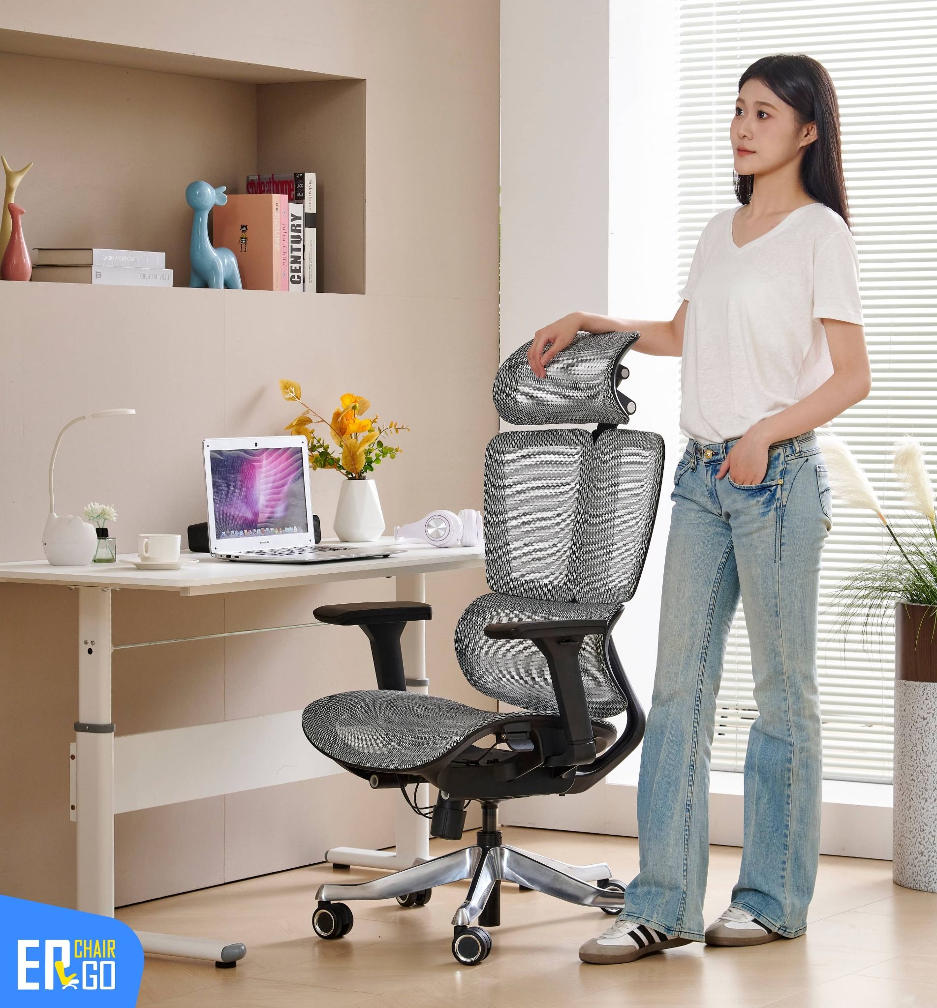 Ghế Công Thái Học UpGen Revolution Ergonomic Chair 