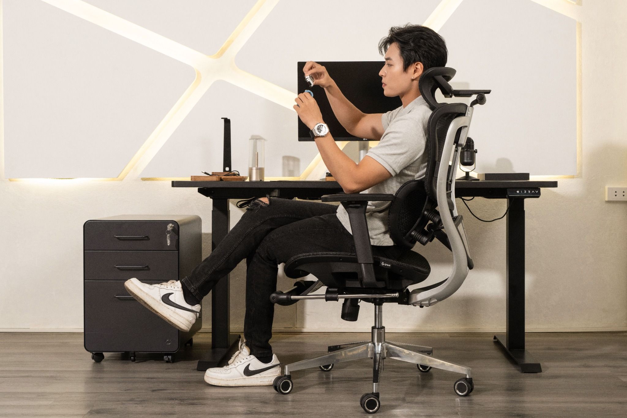  Ghế Công Thái Học Gami Crom bản Lưng Carbon (tùy chọn gắn thêm gác chân) 