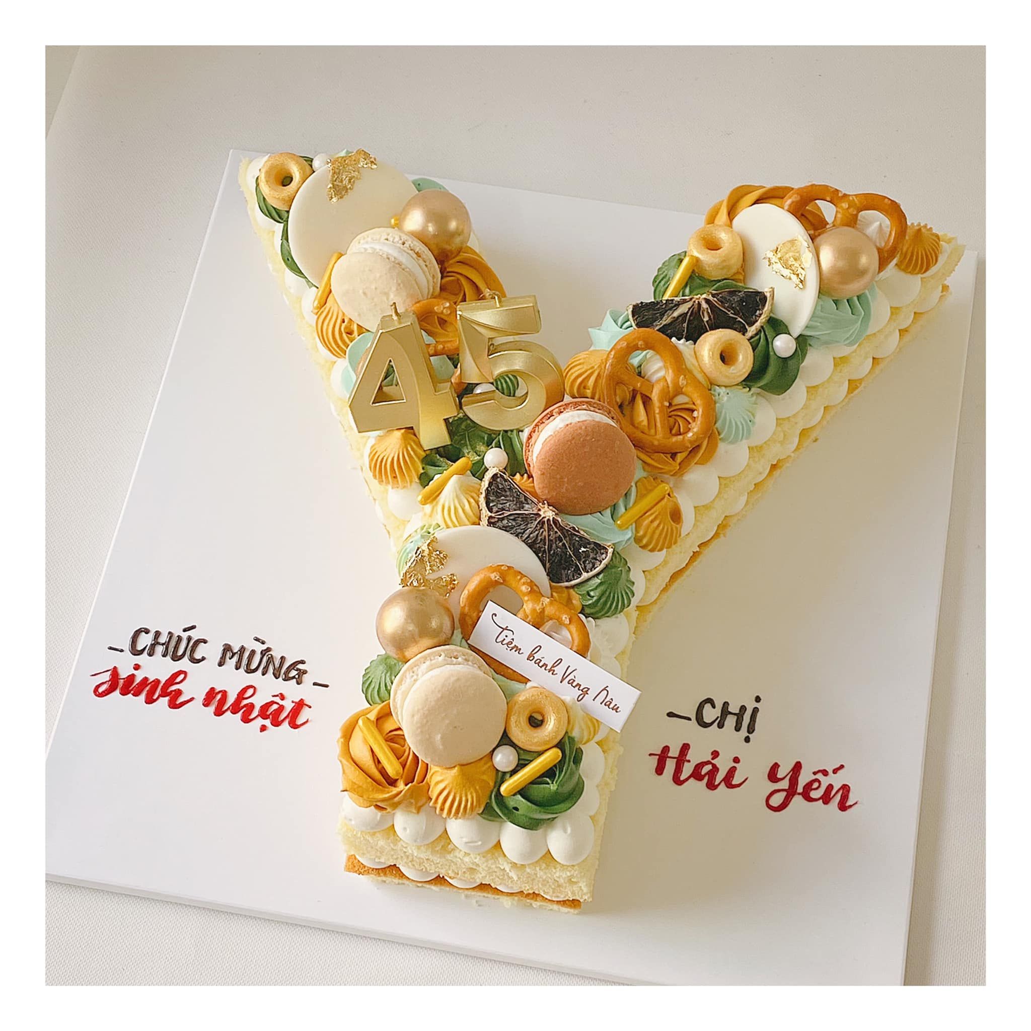  ALPHABET CAKE 