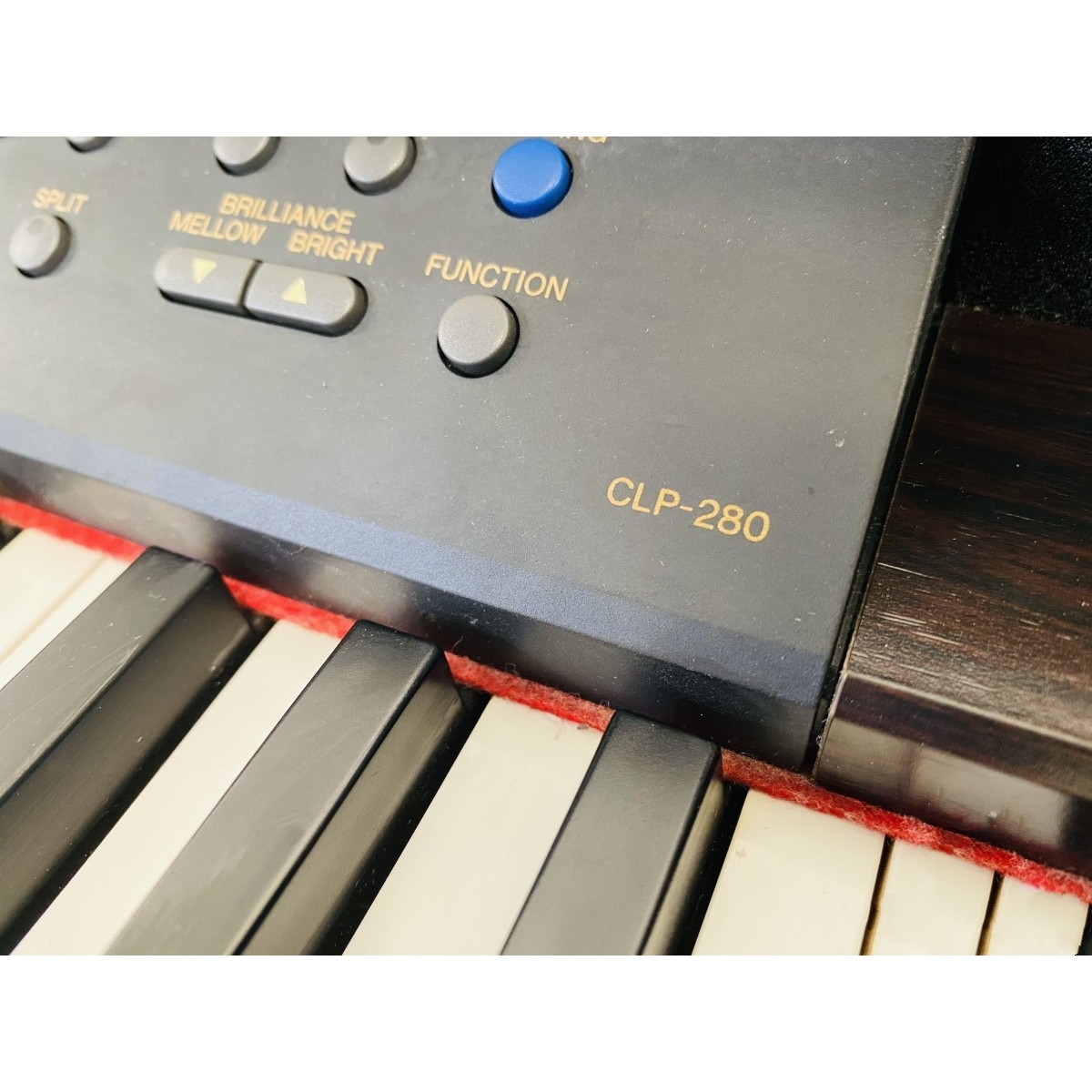 Đàn Piano Điện Yamaha CLP-280, Qua Sử Dụng – King Music