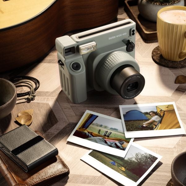 Máy chụp ảnh lấy liền INSTAX WIDE 400