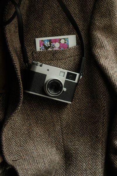 FUJIFILM X half