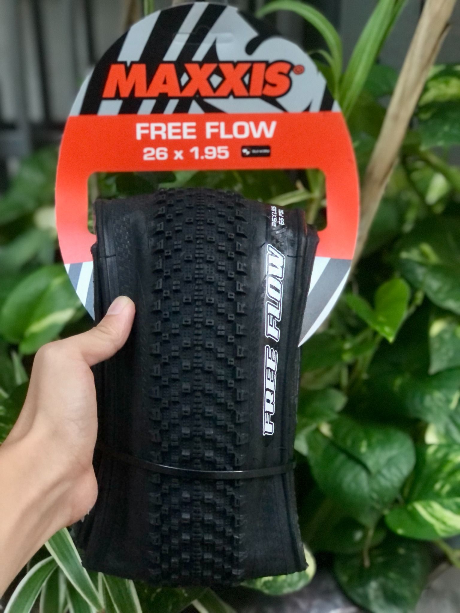  Lốp Maxxis Free Flow M350 26 × 1.95 tanh mềm 