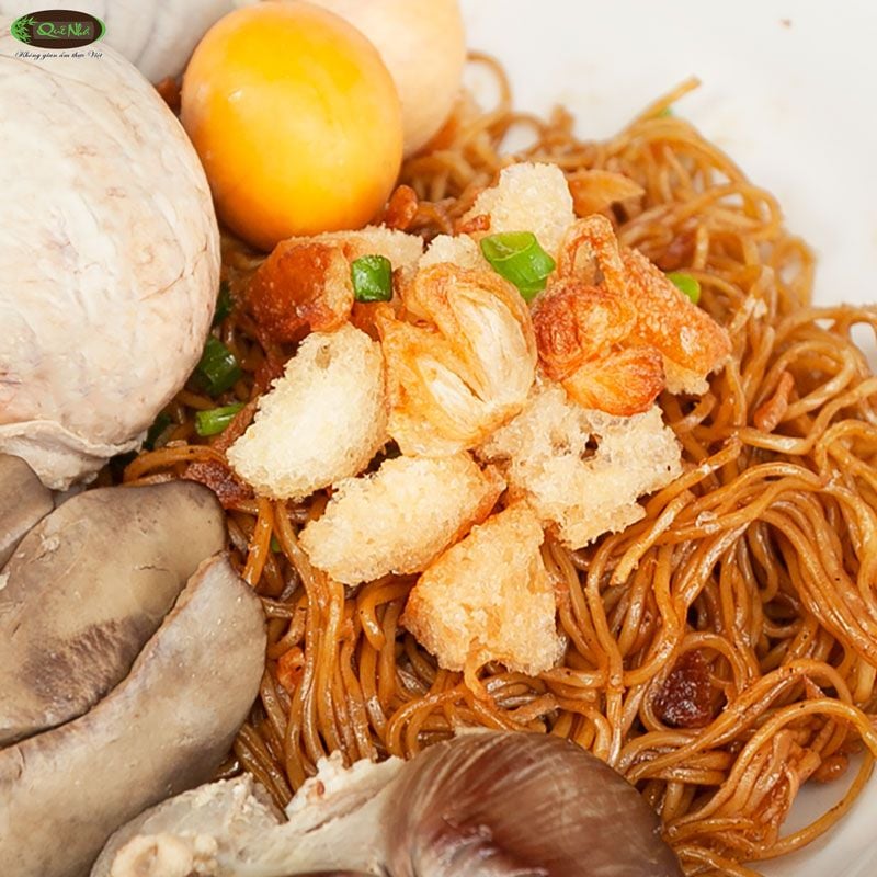 Hủ Tiếu Lòng Trứng Non