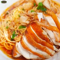 Hủ Tiếu Gà Đùi