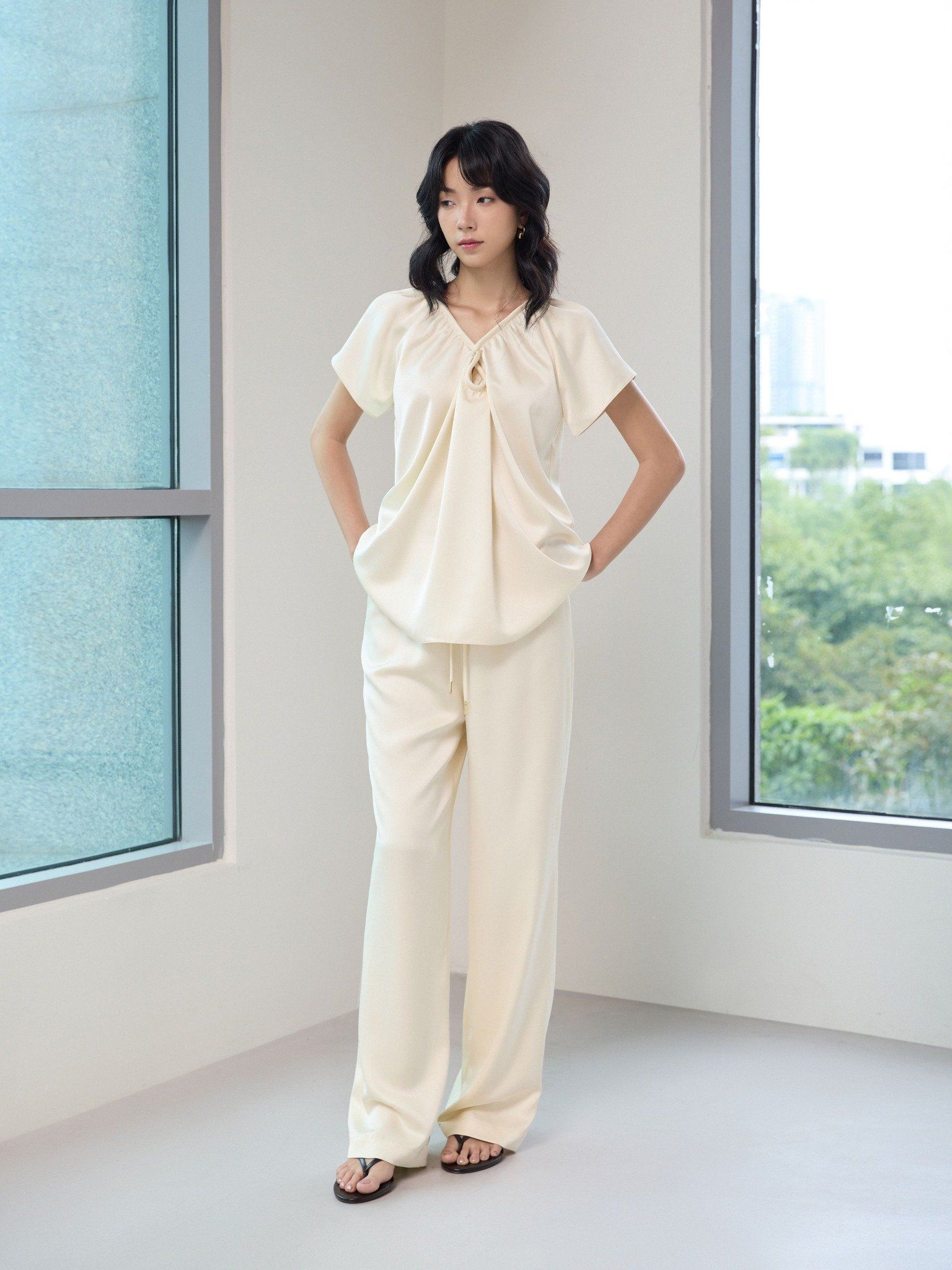  Áo lụa cổ xoắn Mauve Silk Twist top 