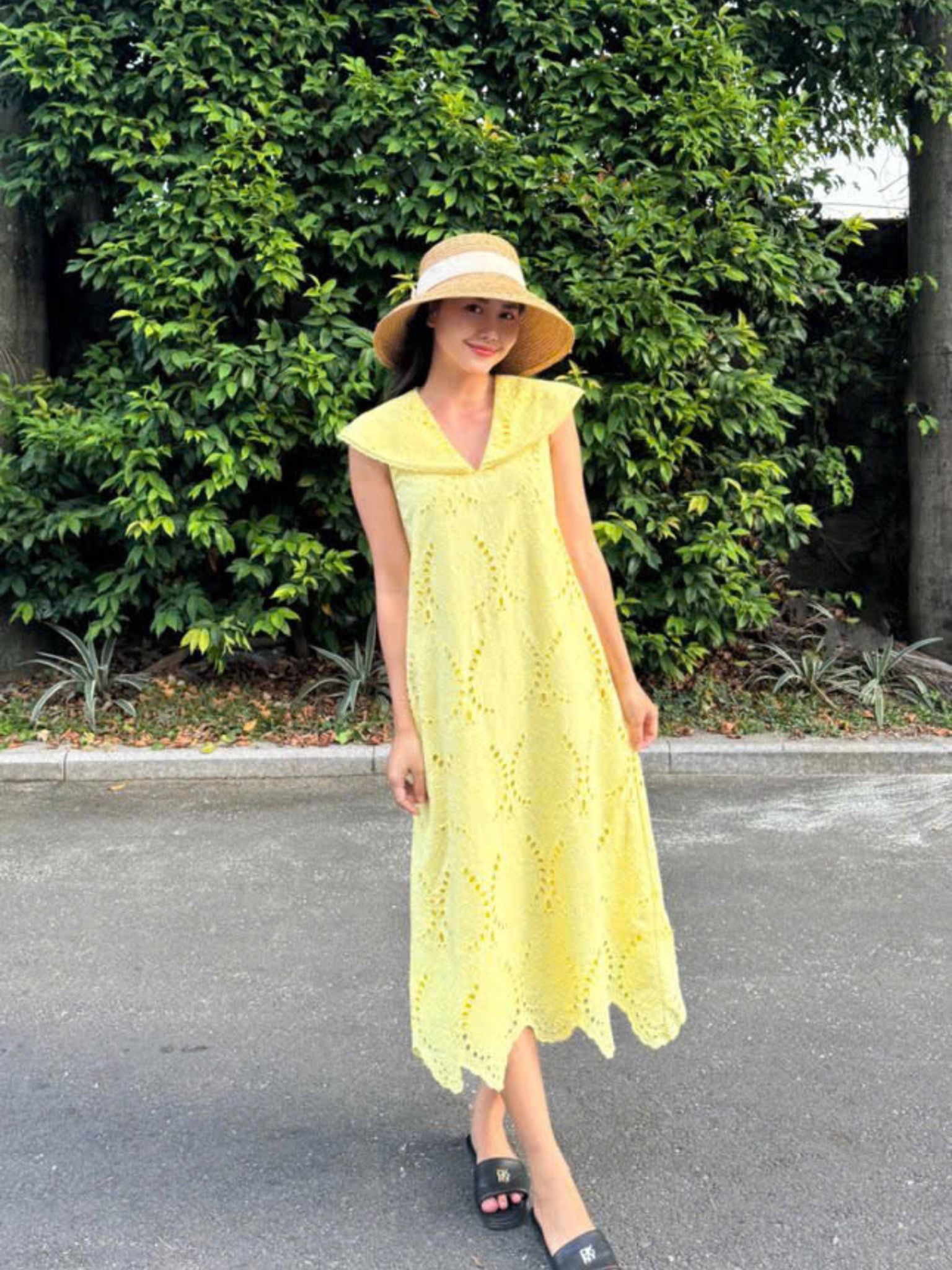  Đầm cotton thêu cổ lá sen Mauve Lotus leaf collar dress 