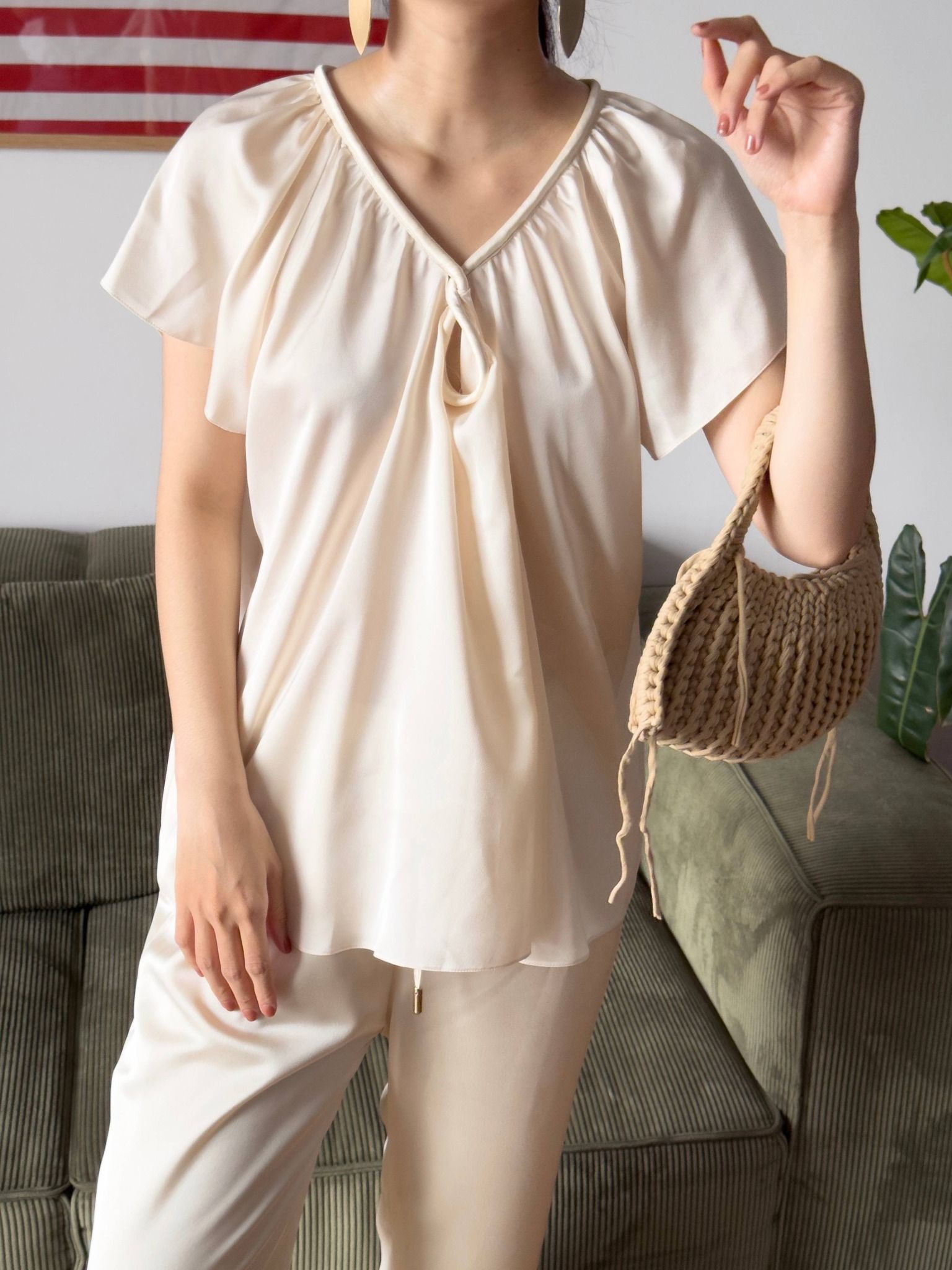  Áo lụa cổ xoắn Mauve Silk Twist top 