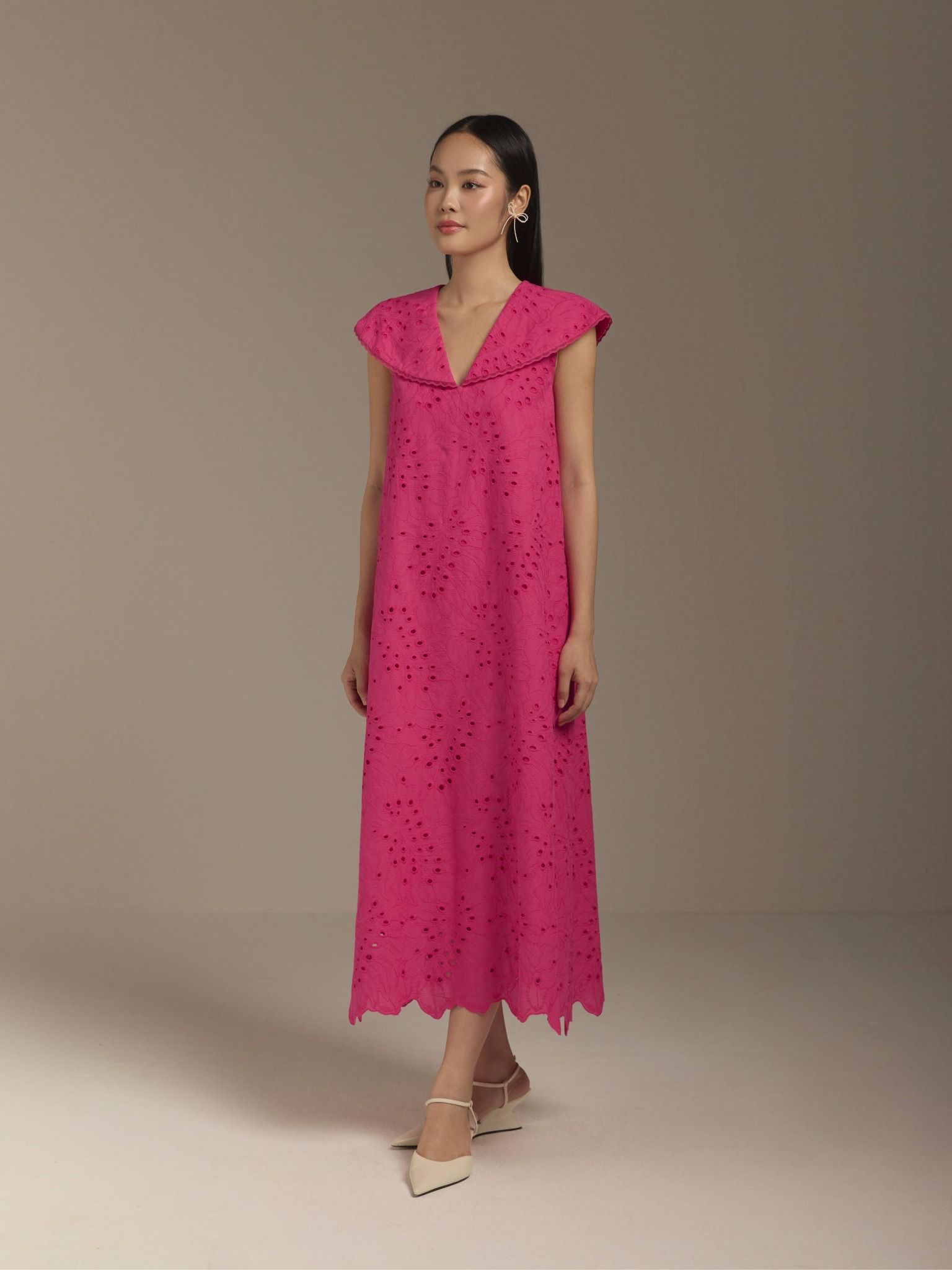  Đầm cotton thêu cổ lá sen Mauve Lotus leaf collar dress 