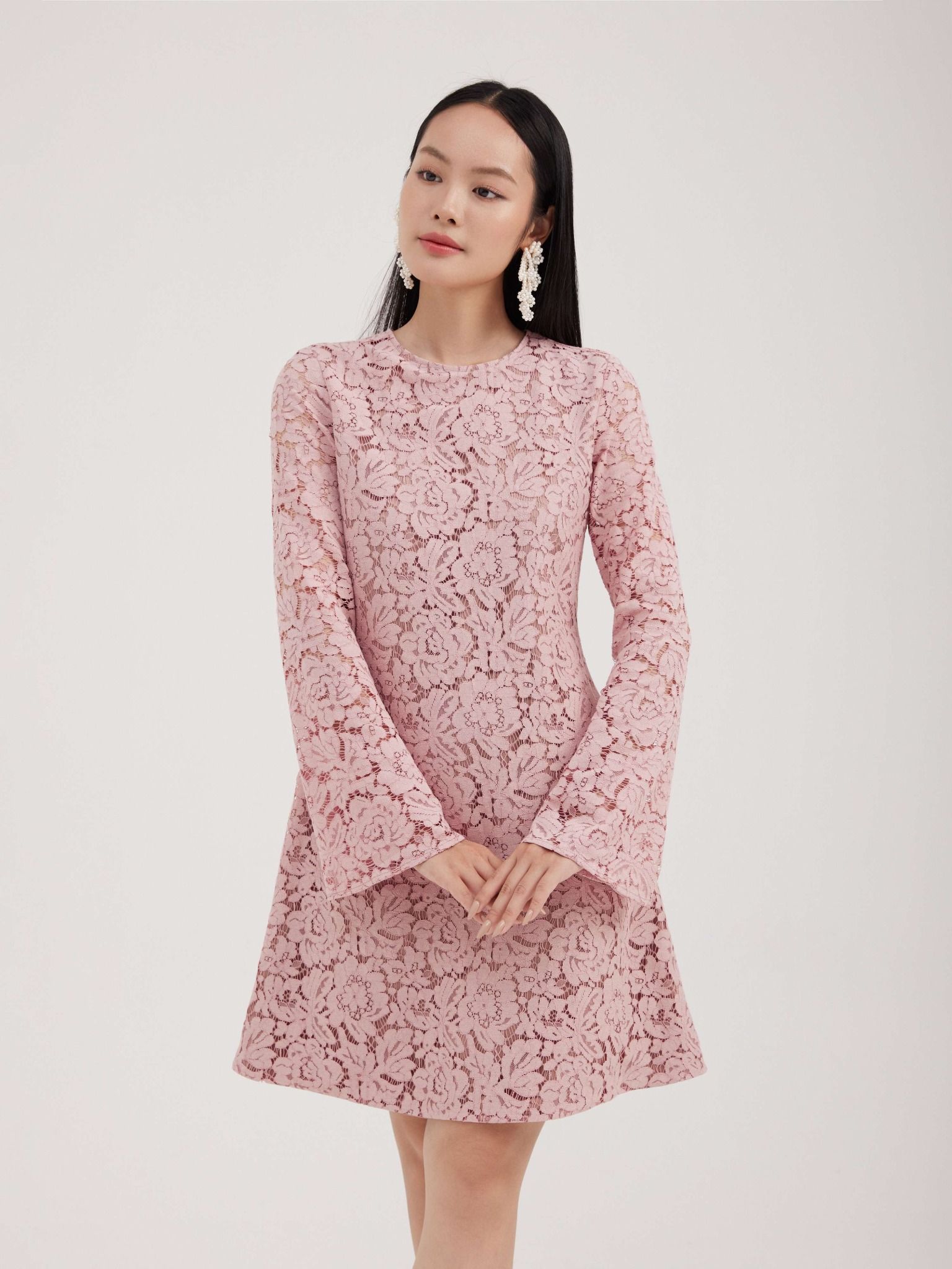  Đầm ren tay loe Mauve Flared Lace dress 