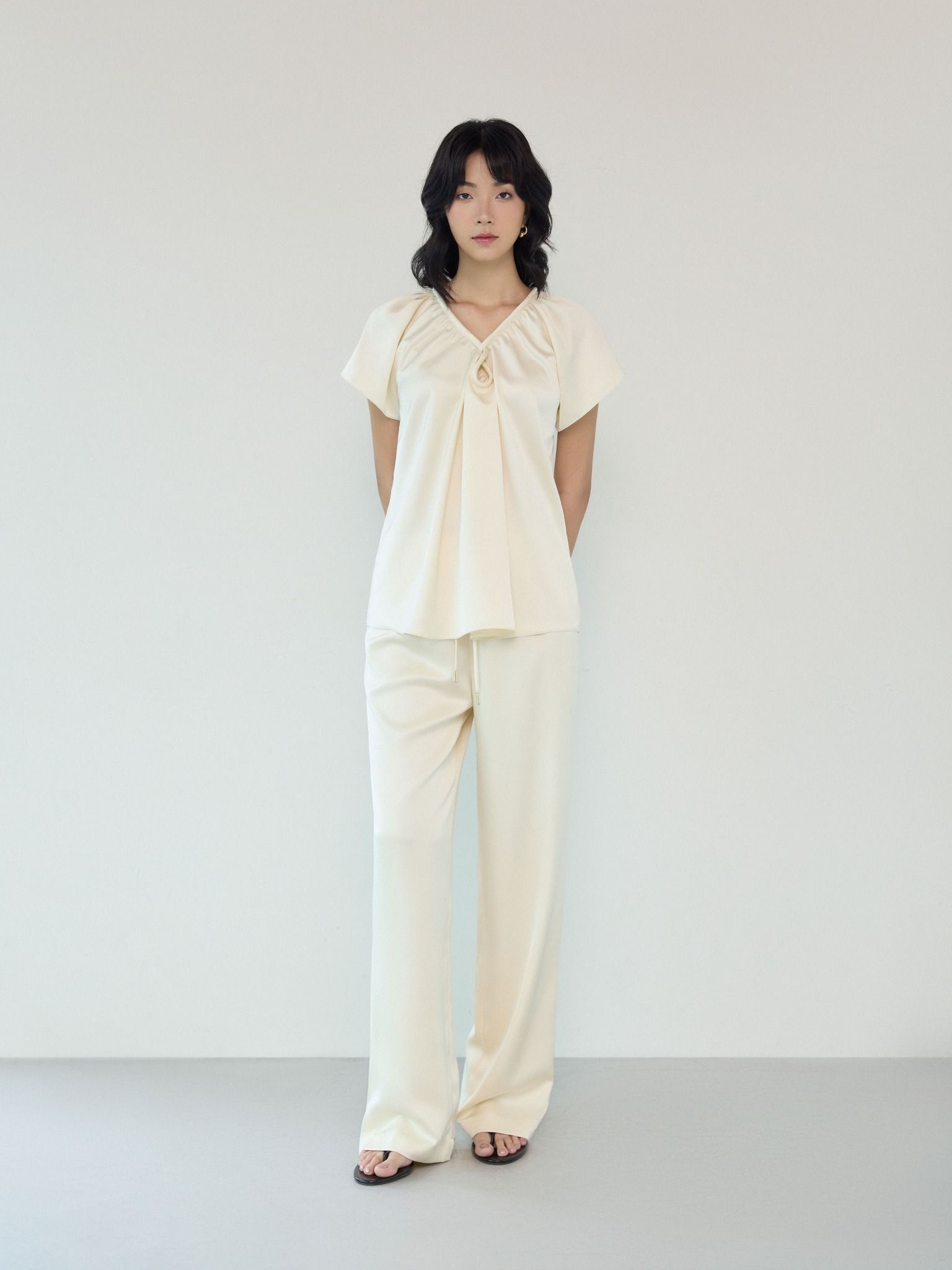  Áo lụa cổ xoắn Mauve Silk Twist top 