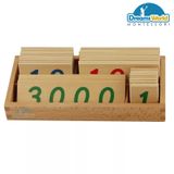  Giáo Cụ Montessori - Các thẻ số từ 1 đến 3000 cỡ lớn - Large Wooden Number Cards With Box (1-3000) 