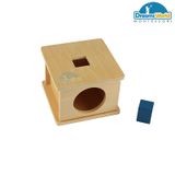  Giáo Cụ Montessori - Trò chơi thả hình lập phương vào hộp có lỗ - Imbucare Box w/ Cube 