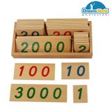  Giáo Cụ Montessori - Các thẻ số từ 1 đến 3000 cỡ lớn - Large Wooden Number Cards With Box (1-3000) 