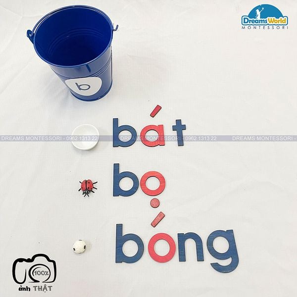  Giáo cụ Montessori - Bộ đồ vật dùng với xô âm và chữ cái di động 