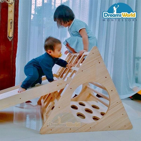  Cầu trượt vận động Montessori - Pikaler tam giác 