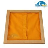  Giáo cụ Montessori - Khung dạy kỹ năng cài khuy nhỏ -  Small Buttons Dressing Frame 